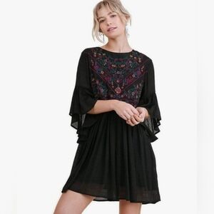 Umgee Floral Embroidered Bohemian Bell Sleeve Mini Dress